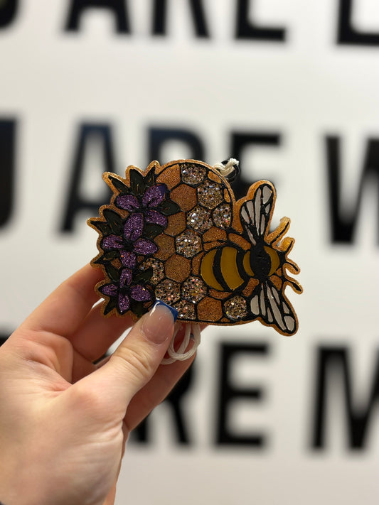 Freshies – Car & Room Air Fresheners- Beehive Heart-Cinnamon Buns